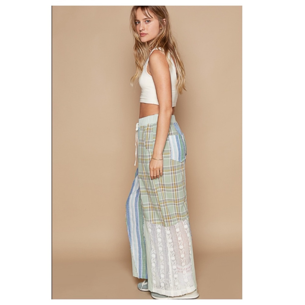 $40 start  167 LAST PAIR💜💜POL patterned plaid lace pants - Picture 4 of 5